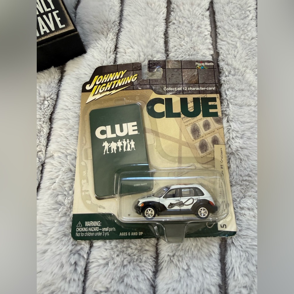 Hasbro Johnny Lightning Clue Car - Black and White